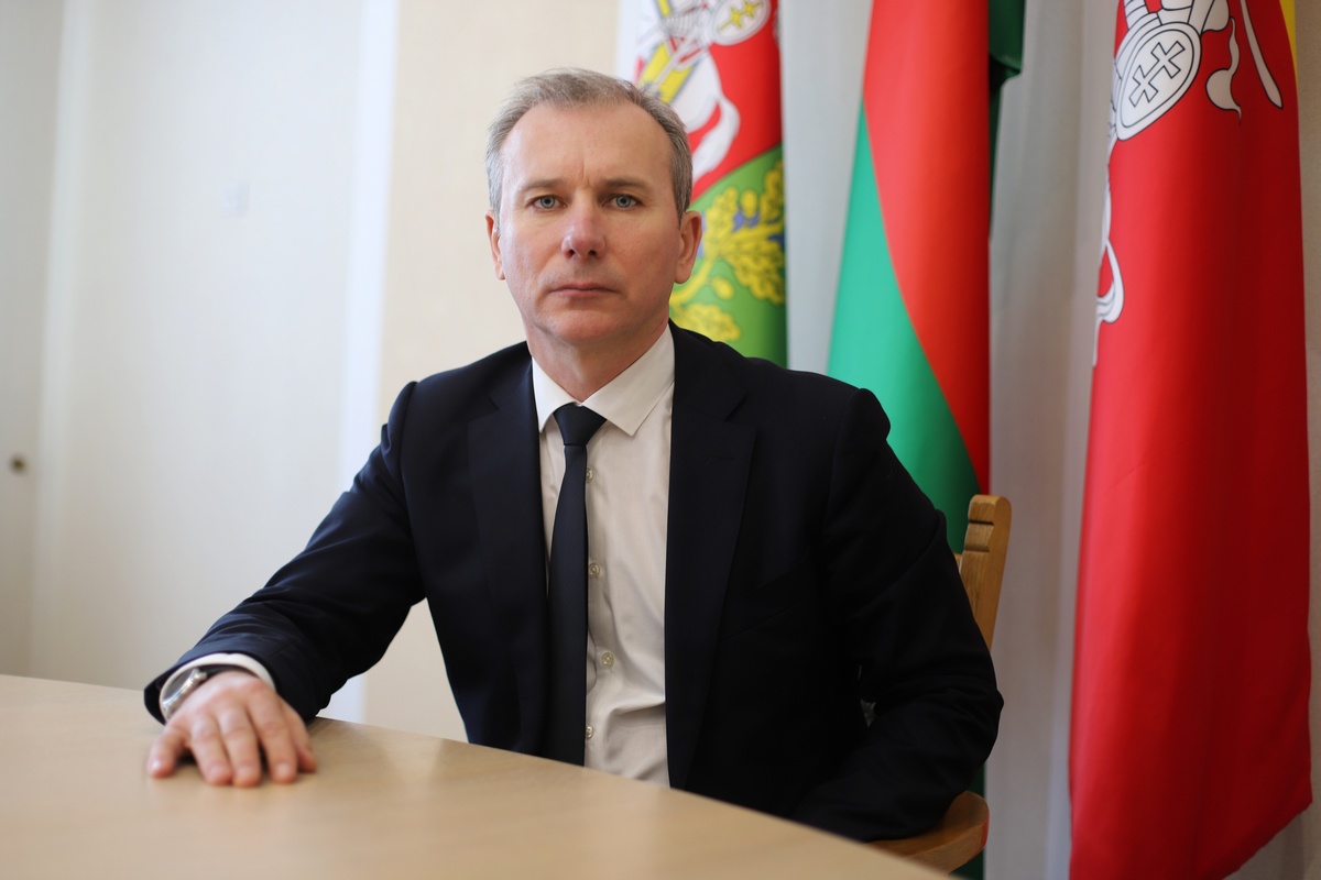Виктор Азарёнок: "Батька – это первый среди равных"