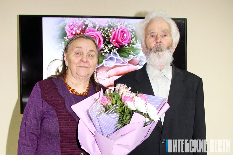 Золотая, бриллиантовая, лавандовая и даже кедровая: сразу 5 юбилеев свадеб отпраздновали в Орше