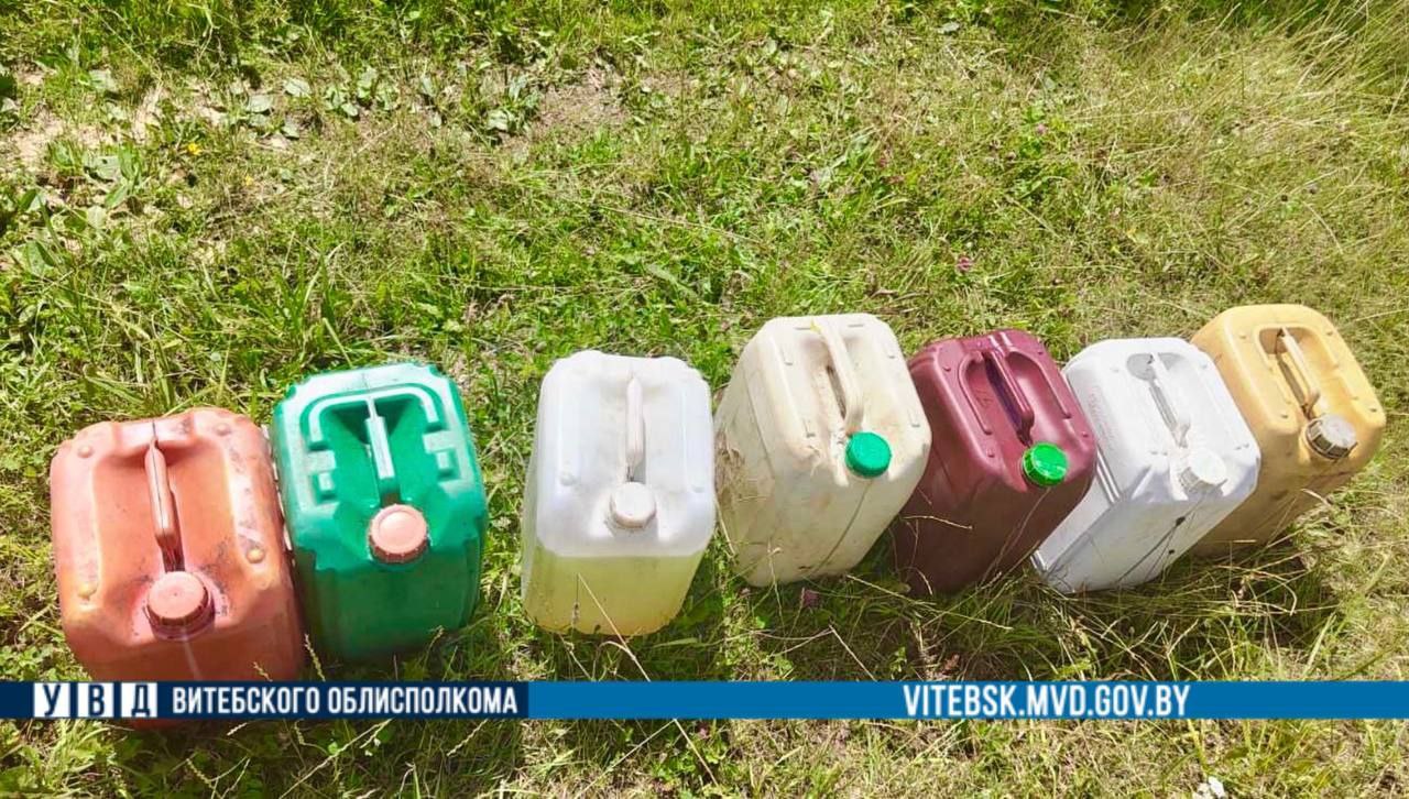 У жителя Поставского района изъято 140 литров окрашенного топлива