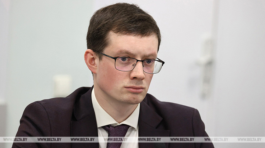 Начальник управления концерна "Белгоспищепром" рассказал о запасах на внутреннем рынке сахара и соли