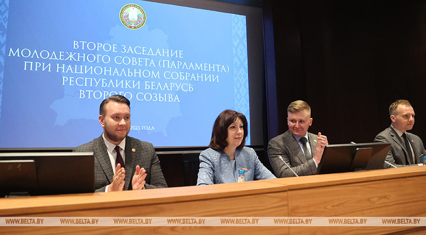 "Покажите свою работу". Кочанова обозначила поле деятельности для членов Молодежного парламента
