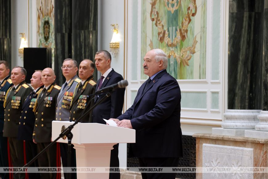 Лукашенко: белорусы не хотят войны, но на любую провокацию ответ будет решительным и жестким