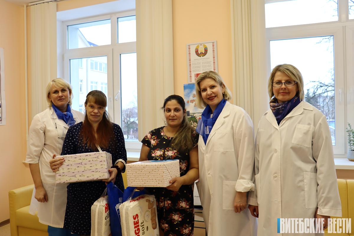 Девятое и десятое чудо: в Витебске поздравили многодетных мам