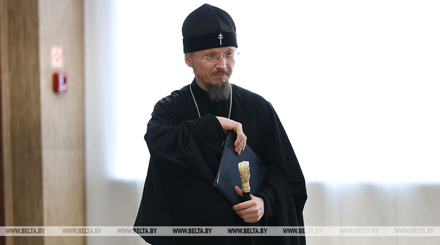 Митрополит Вениамин: духовно-нравственное воспитание молодежи определяет будущее народа