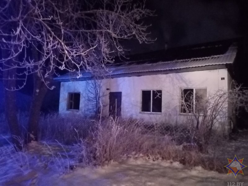 На пожаре в Витебском районе погиб мужчина, его личность пока не установлена