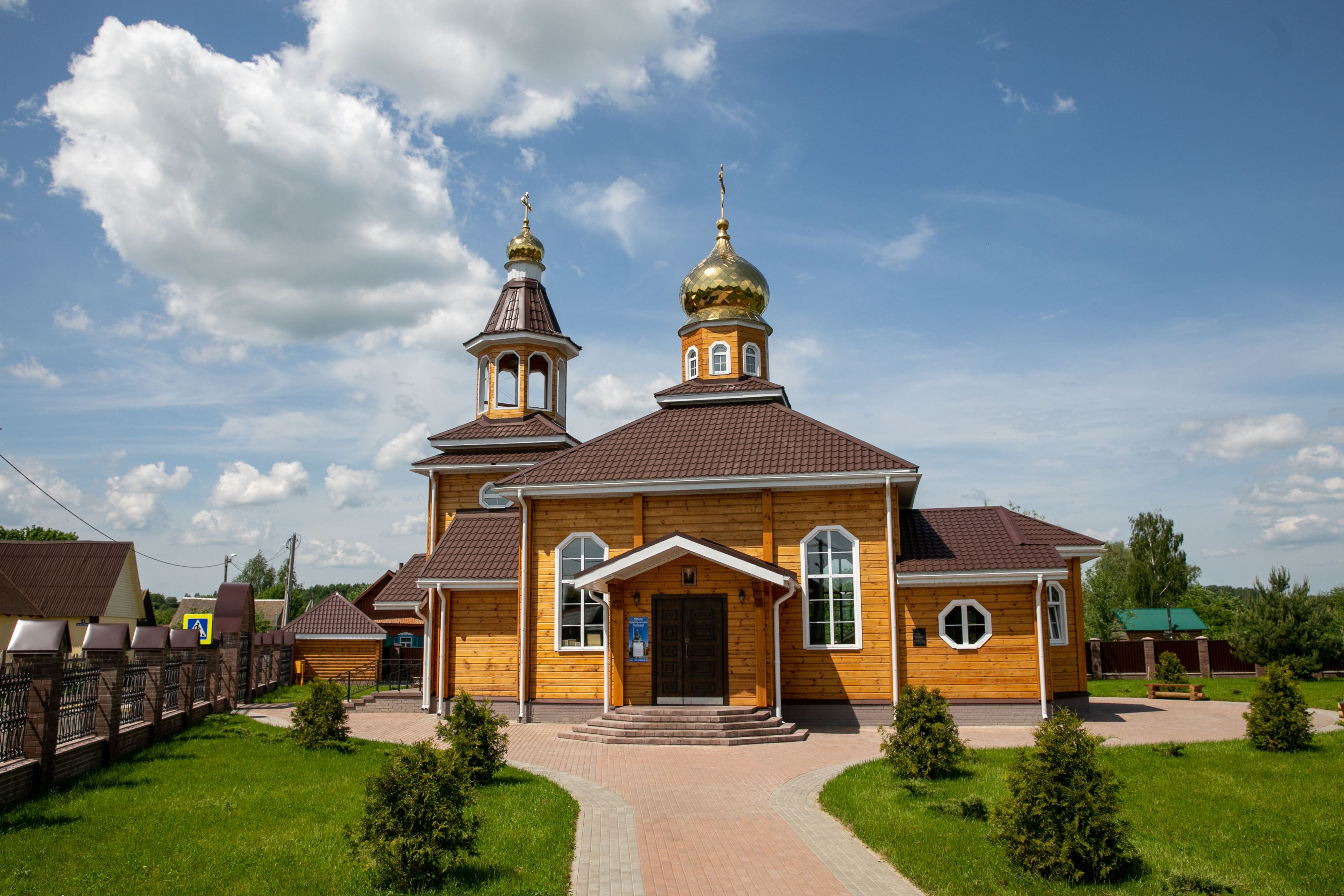 На Пасху Лукашенко посетит храм Преображения Господня в городском поселке Копысь Оршанского района