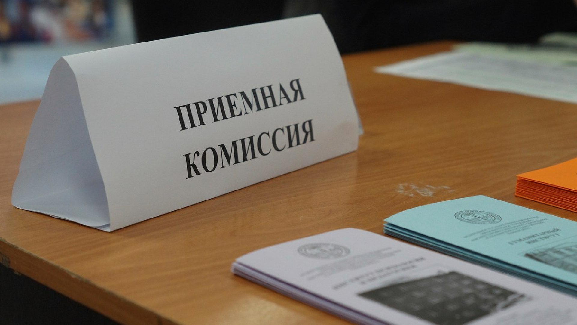 Самые высокие конкурсы в ССУЗах Витебской области по специальностям «Операционная деятельность в логистике» и «Программное обеспечение сетей телекоммуникаций»