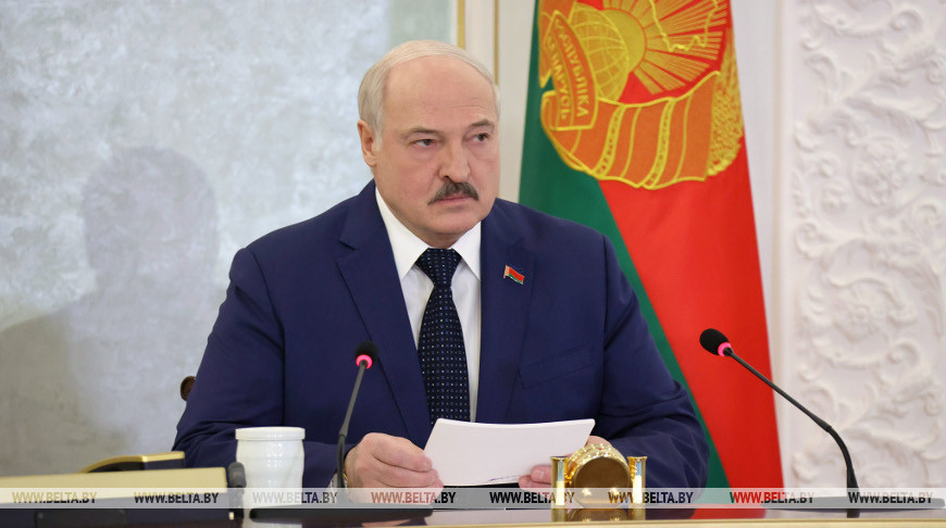 "Каждого сможем защитить". Александр Лукашенко поручил обеспечить безопасность членов комиссий на референдуме