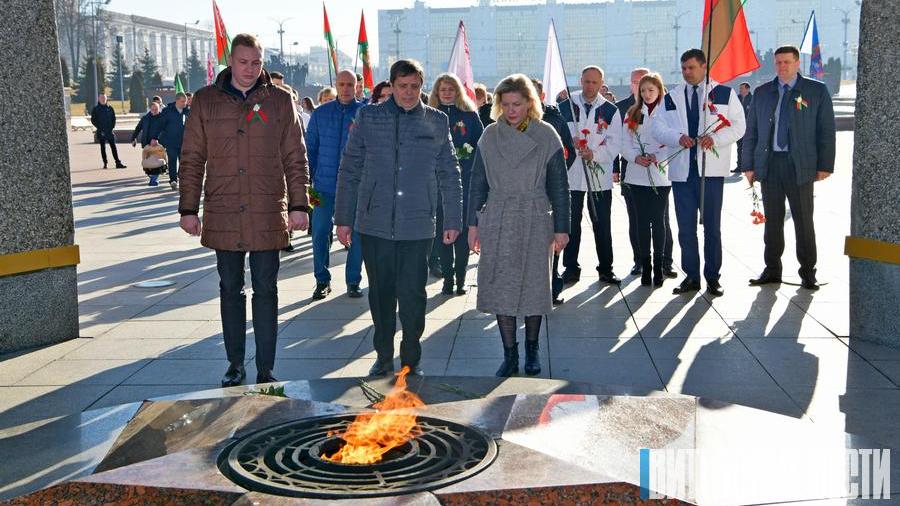 ФОТОФАКТ: Витебск присоединился к масштабному республиканскому автопробегу «За Единую Беларусь»