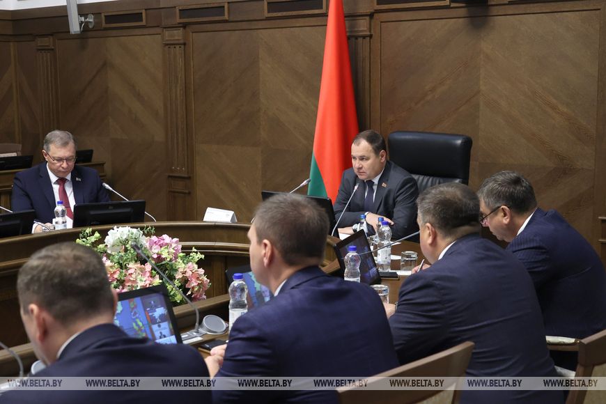 Головченко: урожай ожидается выше прошлого года, главное - не потерять