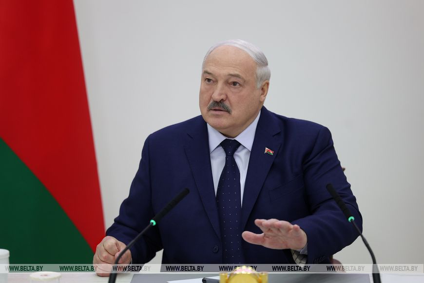 Президент Беларуси ответил на вопросы журналистов
