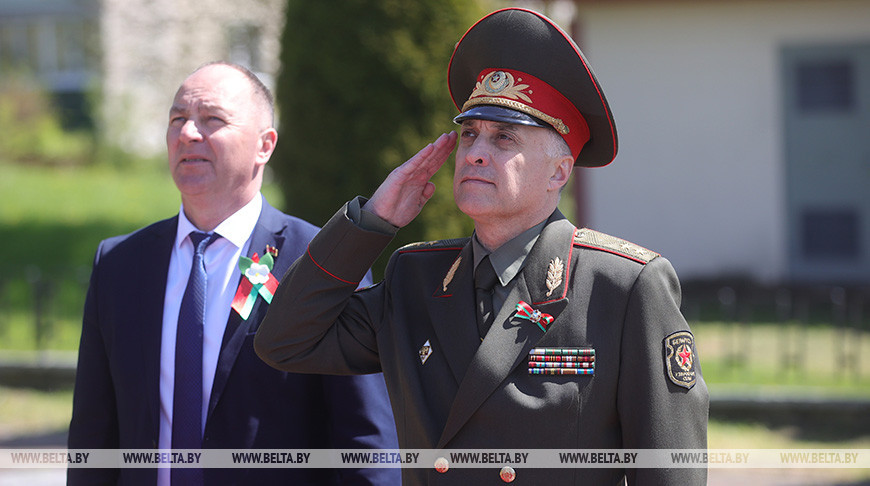 Вольфович: детей надо приводить на мемориалы ВОВ, это не оставит их равнодушными