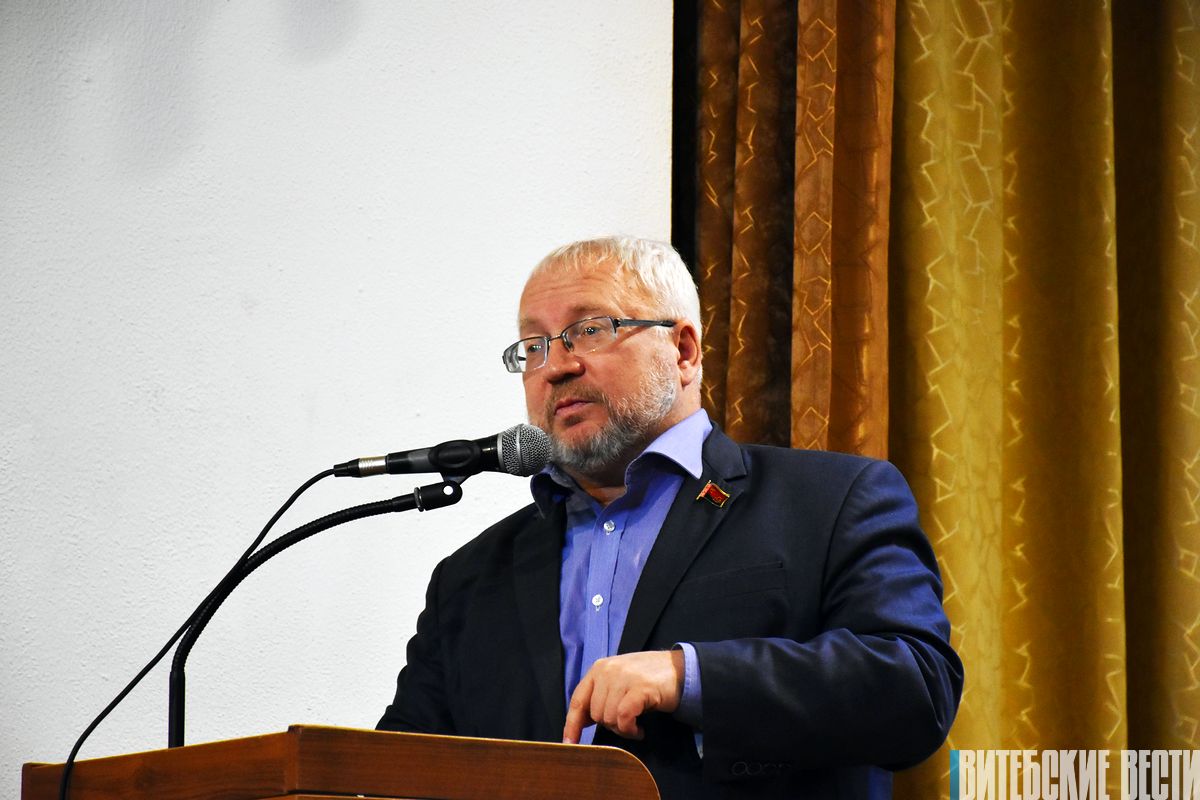 Владимир Терентьев принял участие в диалоговой площадке в Лиозненском районе