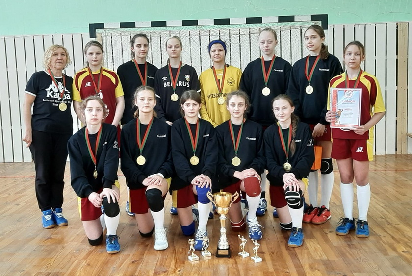 Новополоцкие гандболистки выиграли республиканскую спартакиаду ДЮСШ