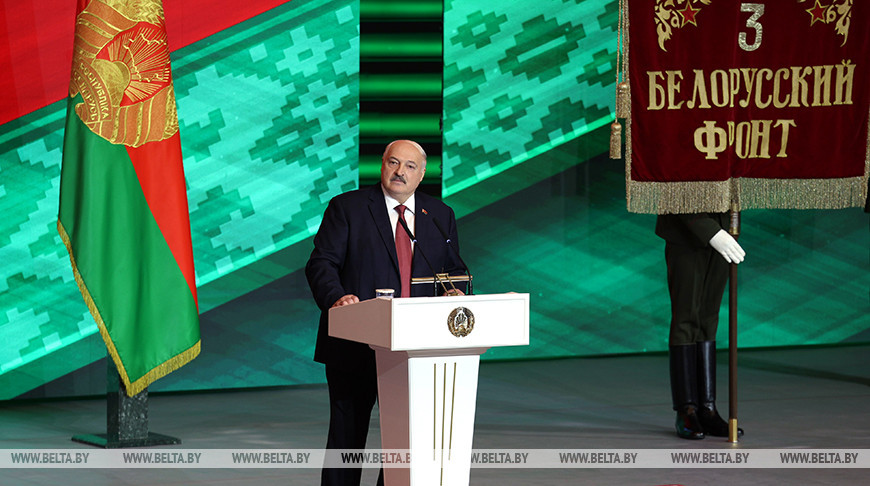 Лукашенко: "Орешник" будет размещен в Беларуси к концу года