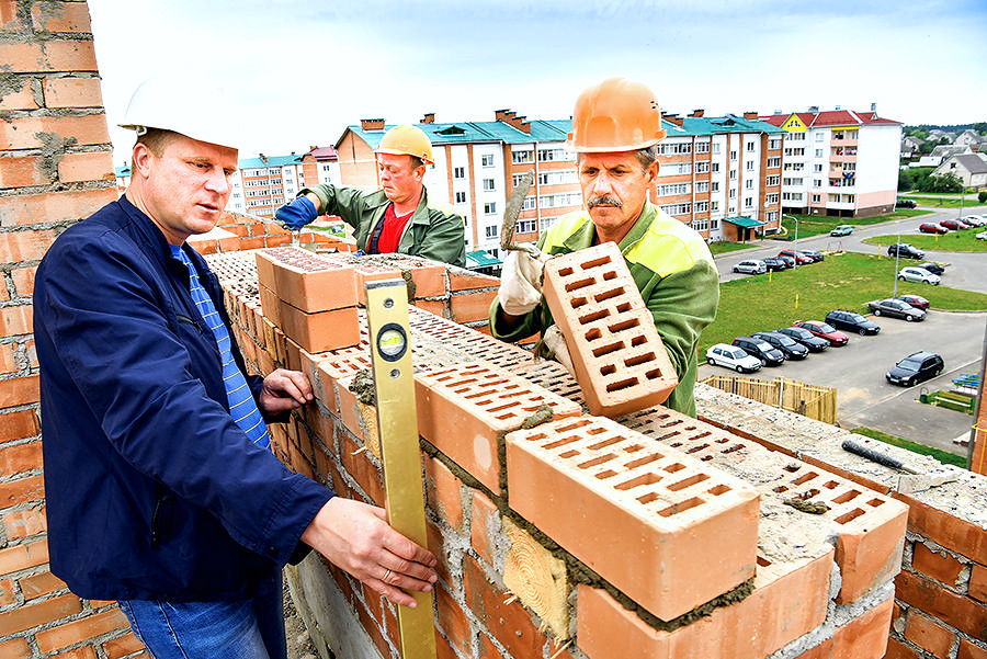 Многоквартирный жилой дом введут в строй в Лиозно к 75-летию освобождения района от немецко-фашистских захватчиков