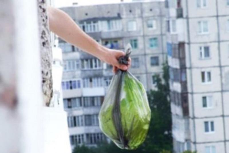 Можно ли наказать жильцов, выбрасывающих мусор из окон?