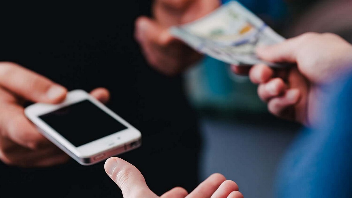 Предприниматель из Орши продал через интернет гаджеты, которые арендовал у столичной фирмы