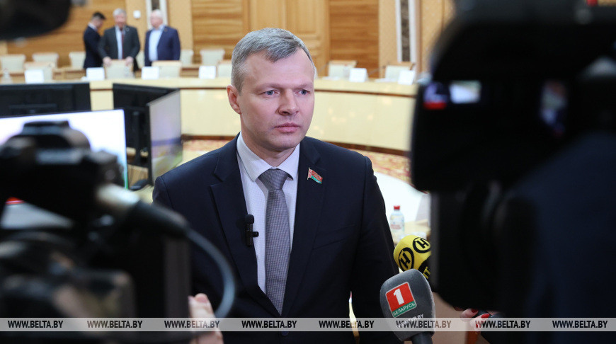 Романов: планируем работать активно по обсуждению программы партии "Белая Русь"