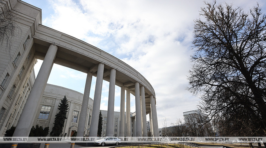 НАН Беларуси назвала лауреатов премий для молодых ученых 2024 года