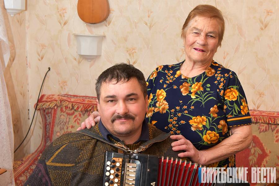 Старейшина деревни Орешенки Витебского района Валентина Логинова: «С песнями жить веселее»