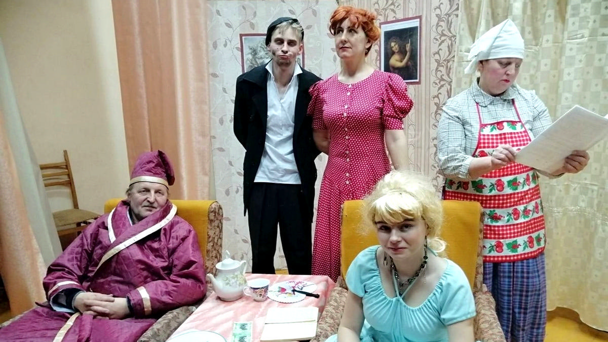 Богушевский народный театр на 95-летие показал премьеру обновлённого спектакля