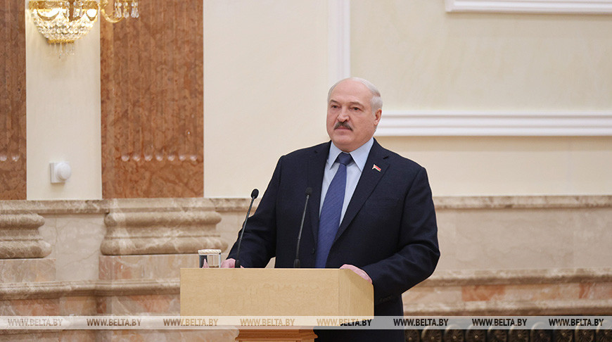 Александр Лукашенко рассказал подробности о планах по усилению западных и южных рубежей Беларуси