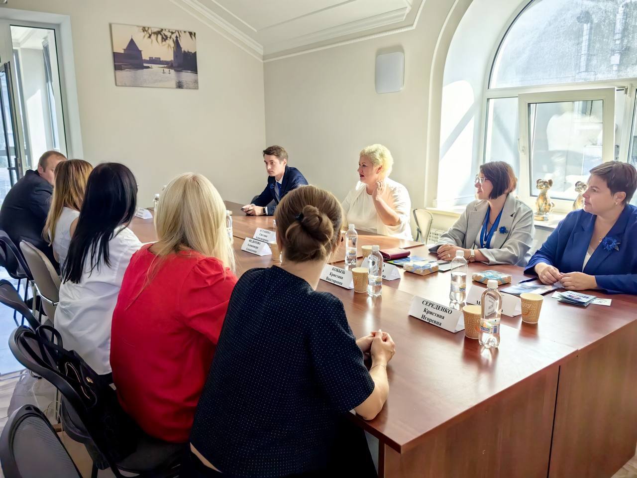 В Пскове прошло совместное заседание круглого стола управления спорта и туризма облисполкома и Комитета  по туризму Псковской области