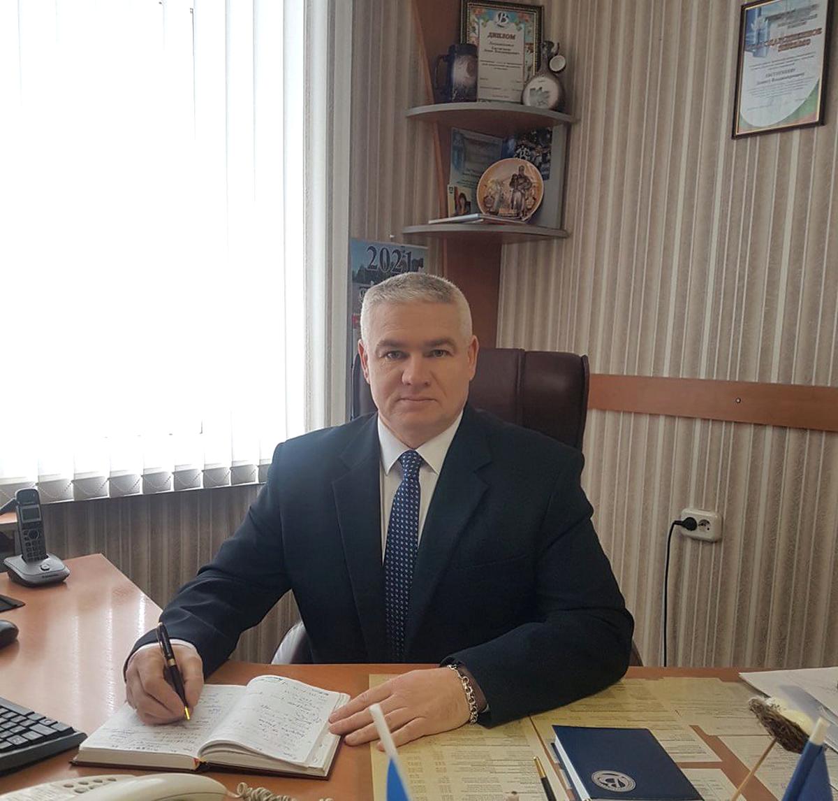 Денис Евстигнеев: "Одними из главных вопросов в стране и мире остаются стабильность и безопасность"