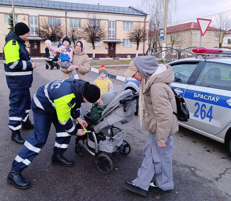 В Витебской области сотрудники ГАИ провели акцию "Фликер-контроль!"