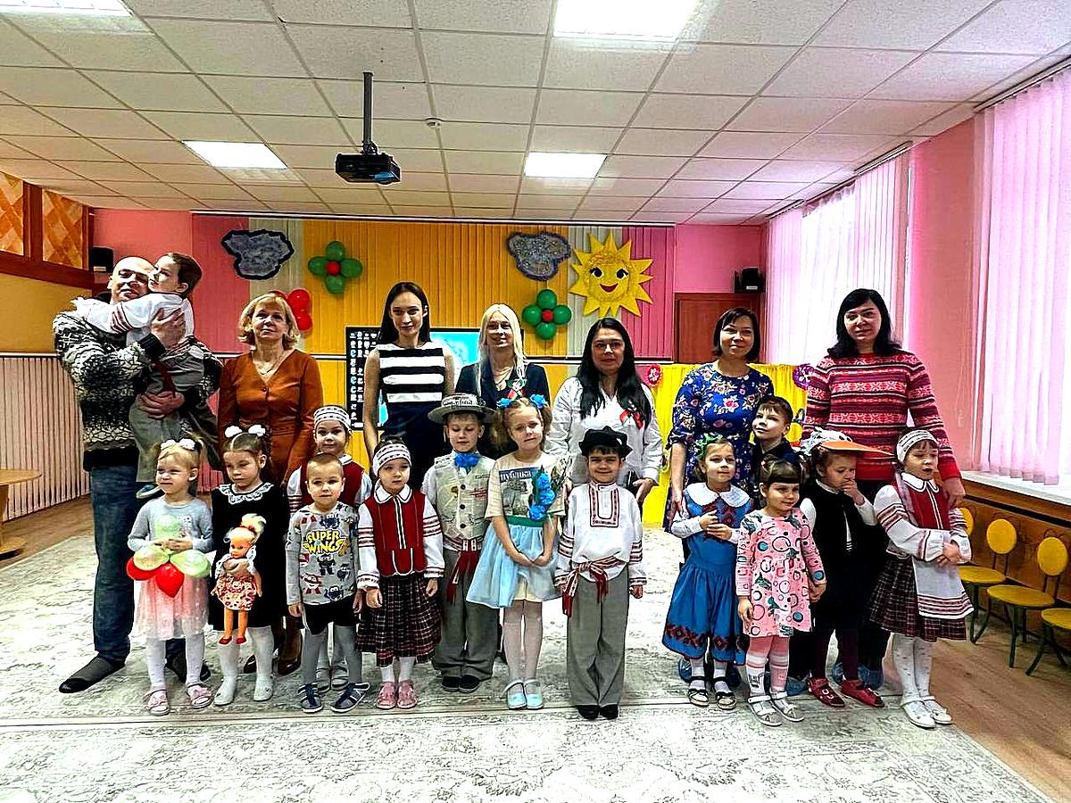 У рамках Тыдня беларускай мовы на базе дашкольнага цэнтра развіцця дзіцяці № 2 прайшоў конкурс чытачоў “З вытокаў роднай мовы” 