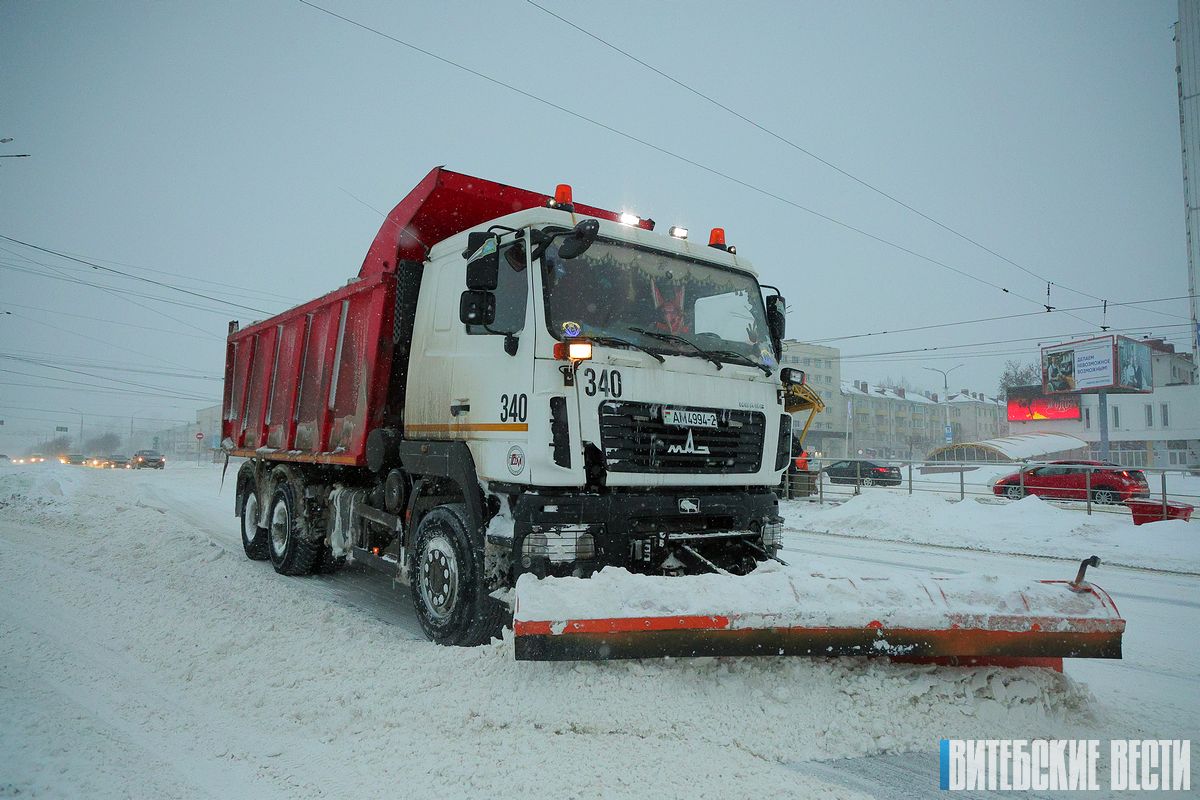 В Витебске уже очищено от снега примерно 40% улиц и площадей 