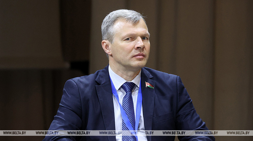 Олег Романов: диалоговые площадки - одна из форм работы по формированию политической культуры и сознания граждан