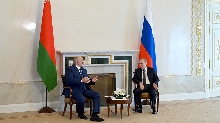 Лукашенко - Путину: главное - безопасность наших государств, этому надо все внимание уделять