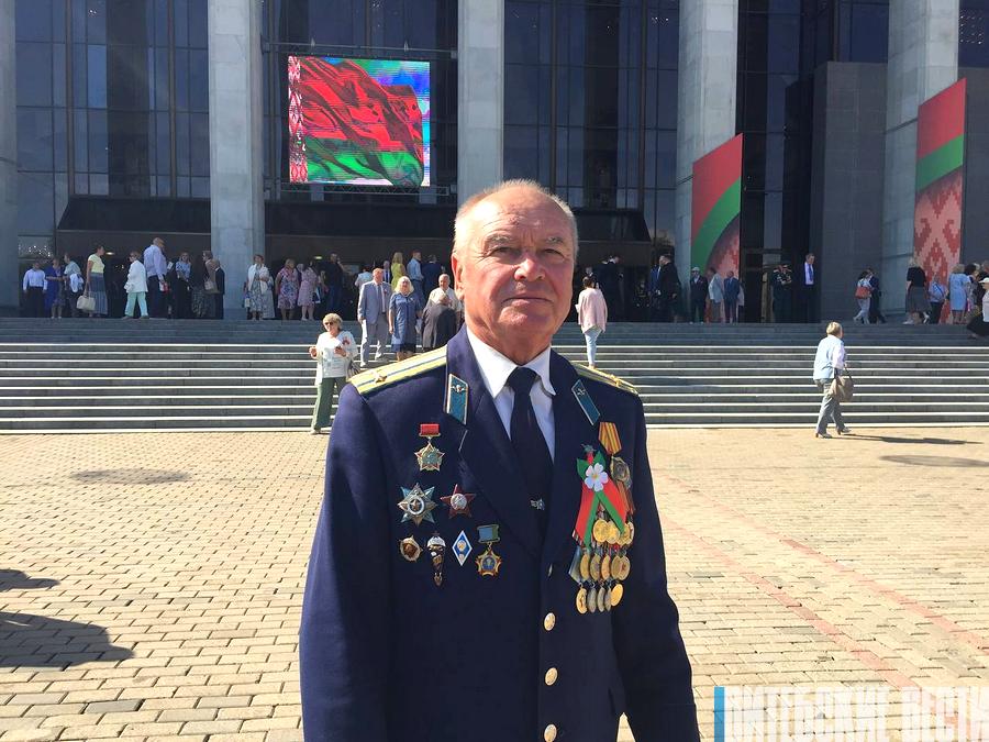 Валерьян Мацкевич: "3 июля в кругу семьи нужно рассказывать об истории становления независимого государства и о важности праздника"