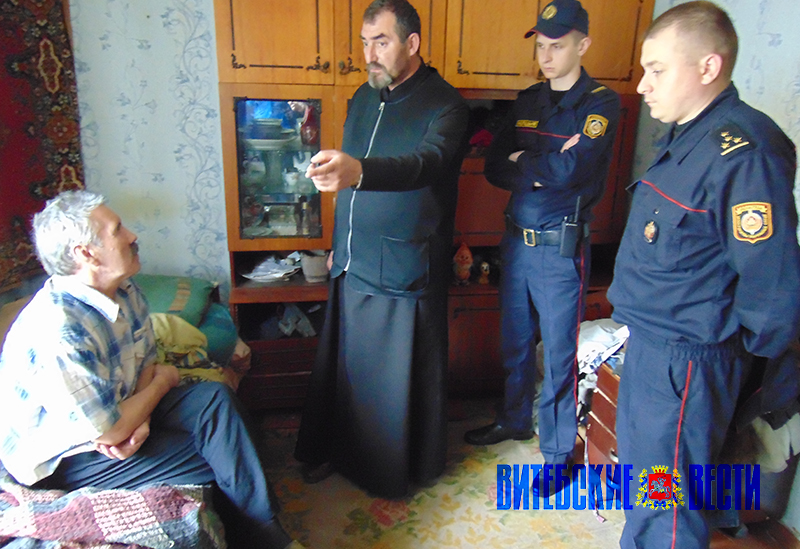 "Прости их, Господи..." Батюшка вместе с милиционерами посетил притоны Витебска