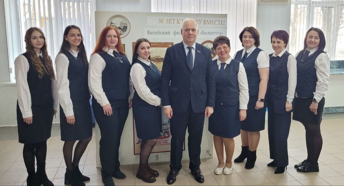«Почтовик – это призвание»: директор Витебского филиала «Белпочты» Сергей Максак о 30-летии, династиях и Postmarket.by