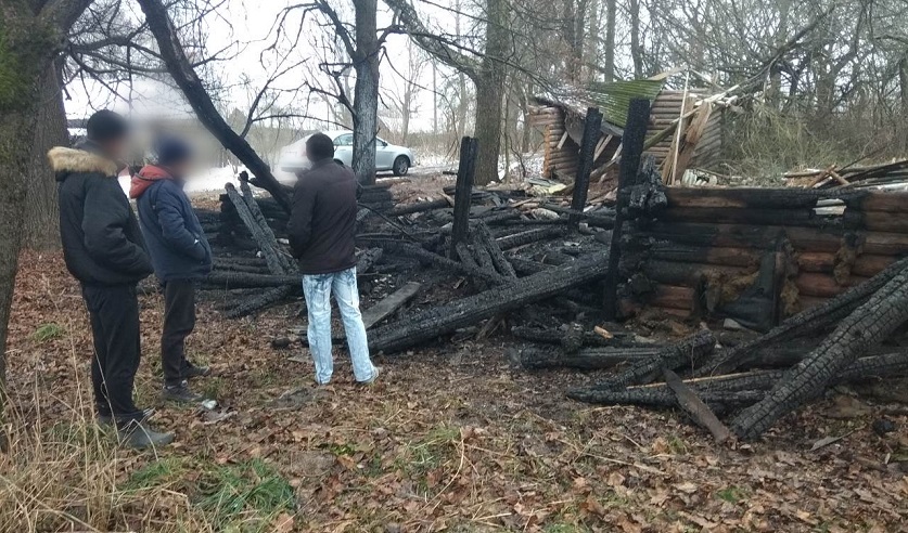В Оршанском районе ревнивец поджег несколько построек