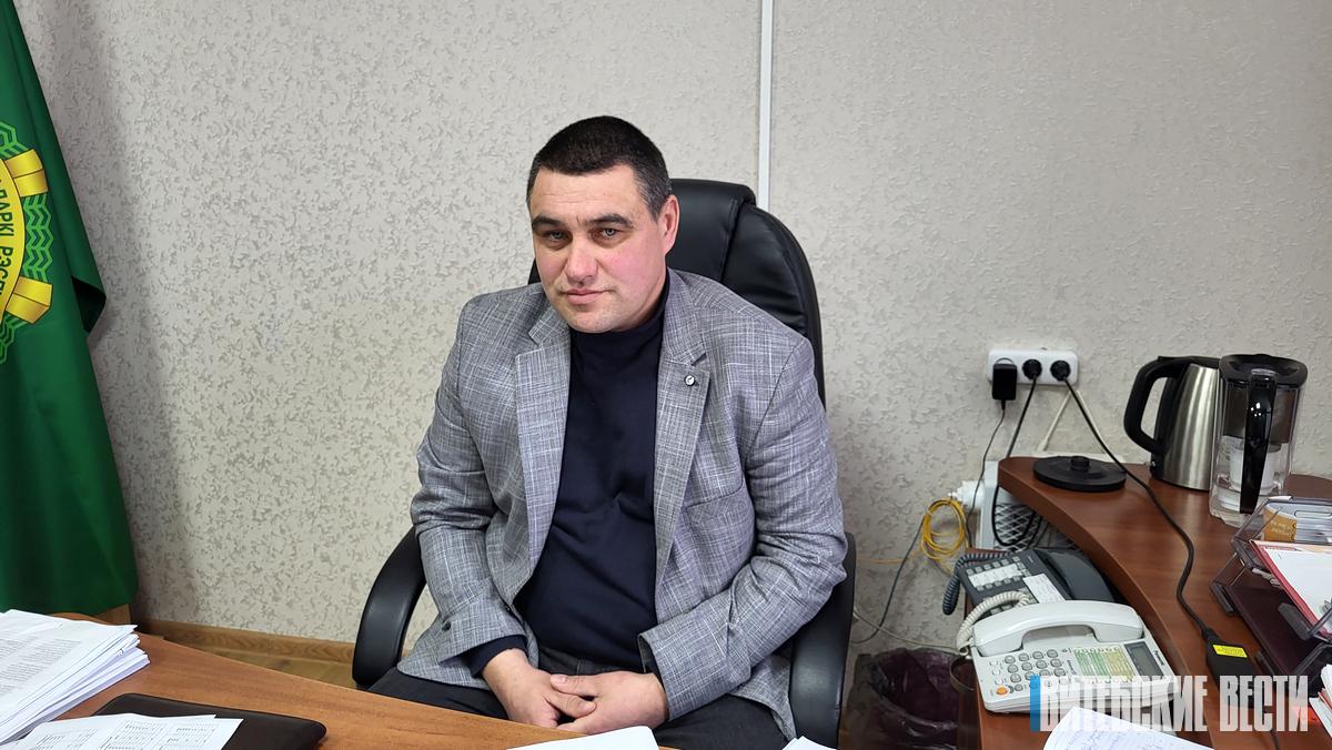 Руководитель Толочинского лесхоза Олег Якубович: "Сегодня в отрасли созданы все условия для выращивания здоровых, качественных лесов"
