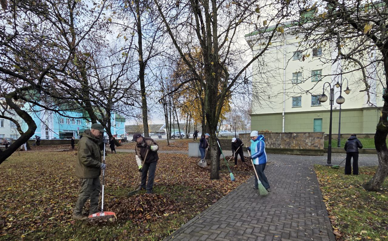 ФОТОФАКТ: В Витебской области проходят районные и городские субботники