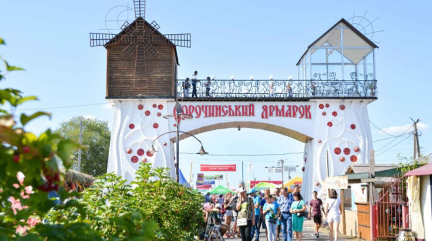 Оршанский льнокомбинат презентовал продукцию на Сорочинской ярмарке