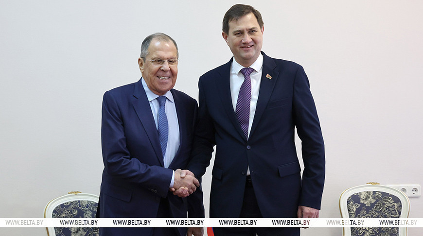 Рыженков и Лавров обсудили разработку документа о гарантиях безопасности