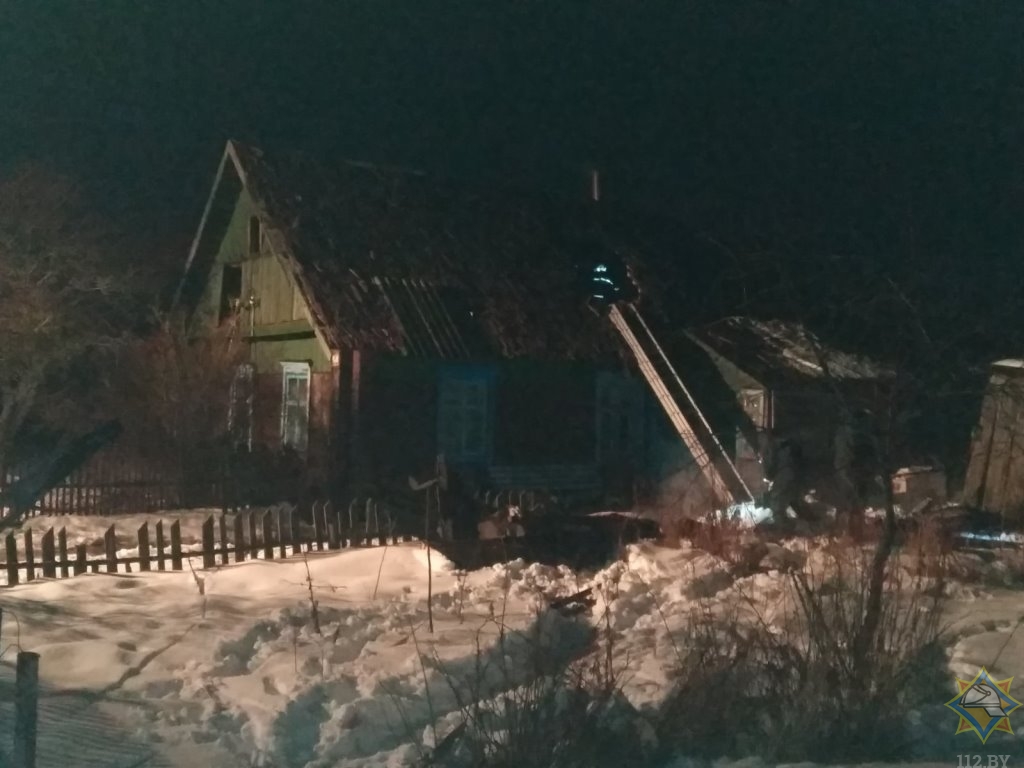 В Глубокском районе в сгоревшем доме обнаружили труп мужчины