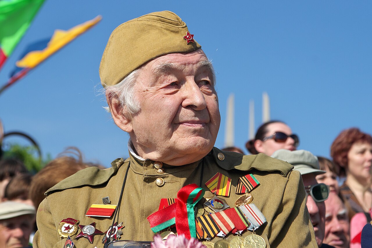 100 лет витебскому педагогу, искусствоведу, живописцу, участнику Великой Отечественной войны Анатолию Ковалёву