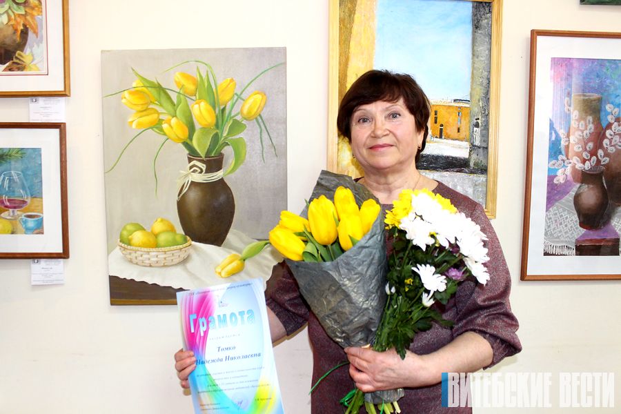 В Полоцке открылась выставка художников-любителей народного клуба «Белый холст»