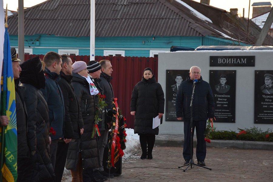 У Шуміліне прайшоў мітынг-рэквіем, прысвечаны Дню памяці воінаў-інтэрнацыяналістаў
