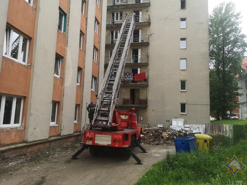 В Витебске на пожаре в общежитии эвакуировано 75 человек, в том числе 10 детей