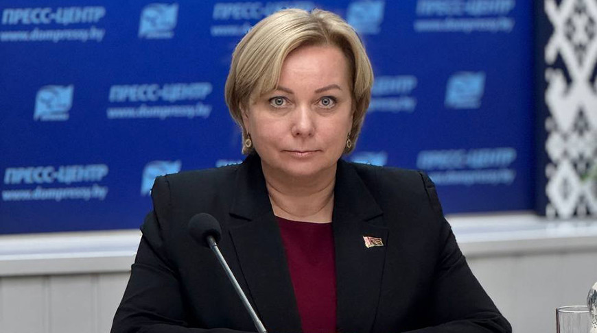 Мнение эксперта: белорусское законодательство помогает женщинам сочетать карьеру и материнство
