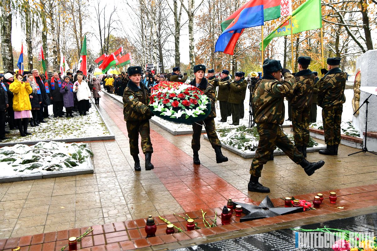  В Сураже отметили 80-летие освобождения горпоселка от немецко-фашистских захватчиков