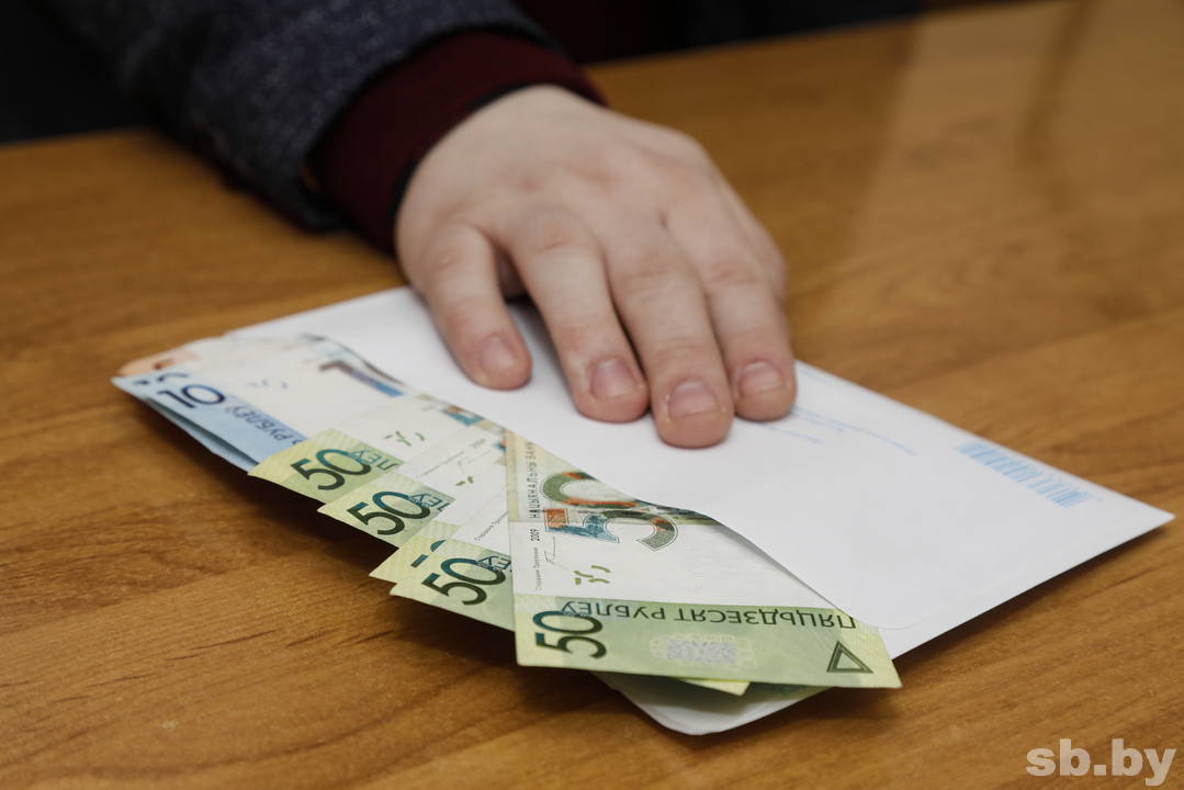 В МНС рассказали о пресечении выплат заработной платы «в конвертах»